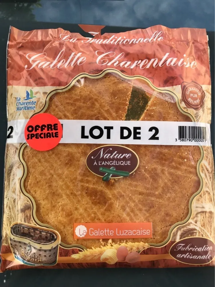 Galette charentaise