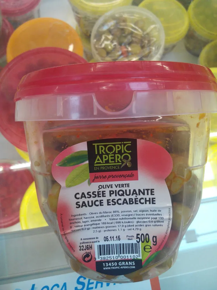 Olive verte cassée piquante sauce escabèche