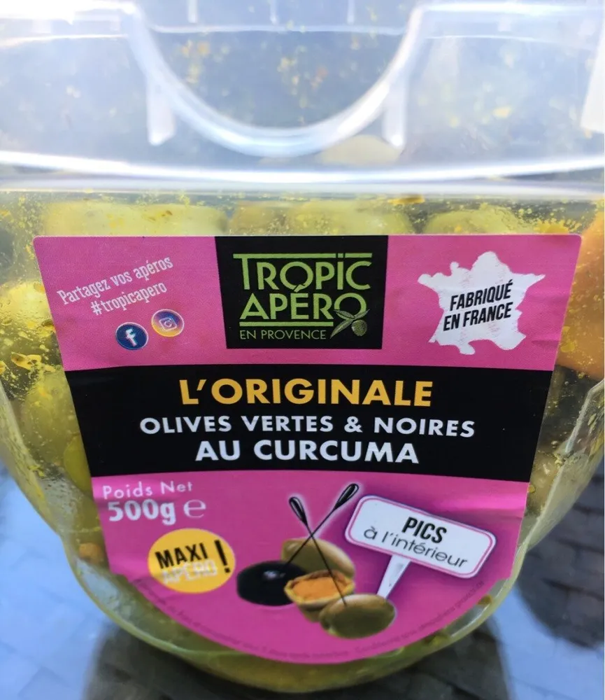 Olives vertes et noires au curcuma