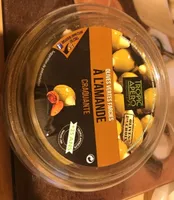 Olives vertes farcies a l'amande