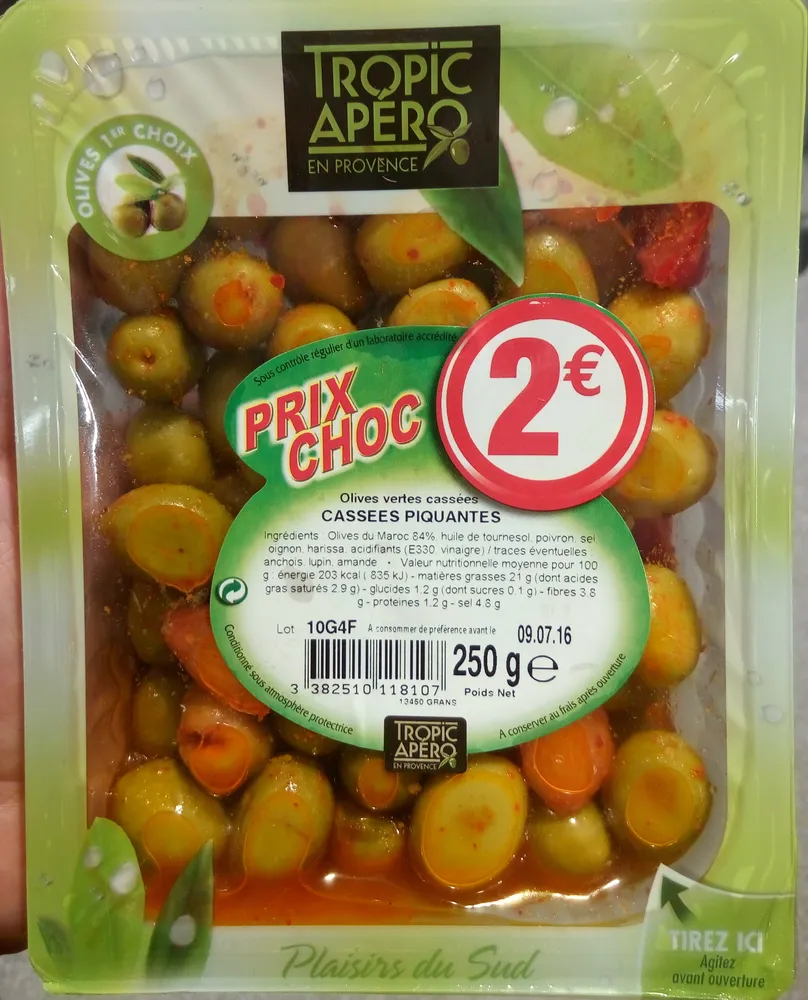 Olives vertes cassées piquantes