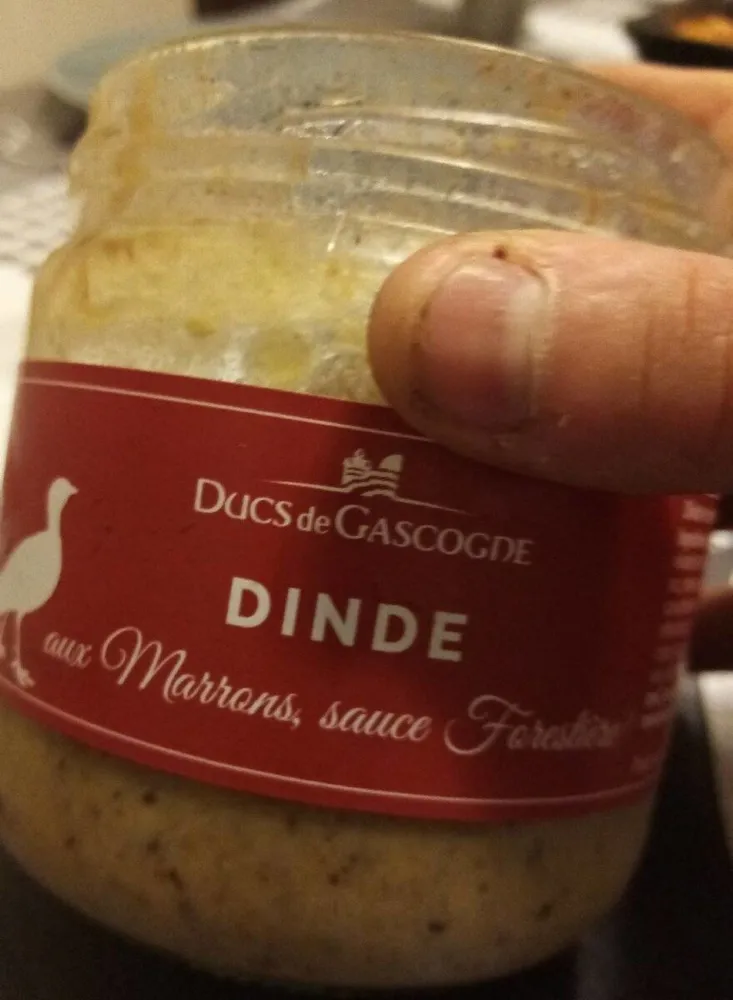 Dinde aux marrons, sauce forestière