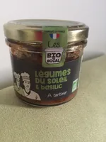 Legumes du soleil et basilic