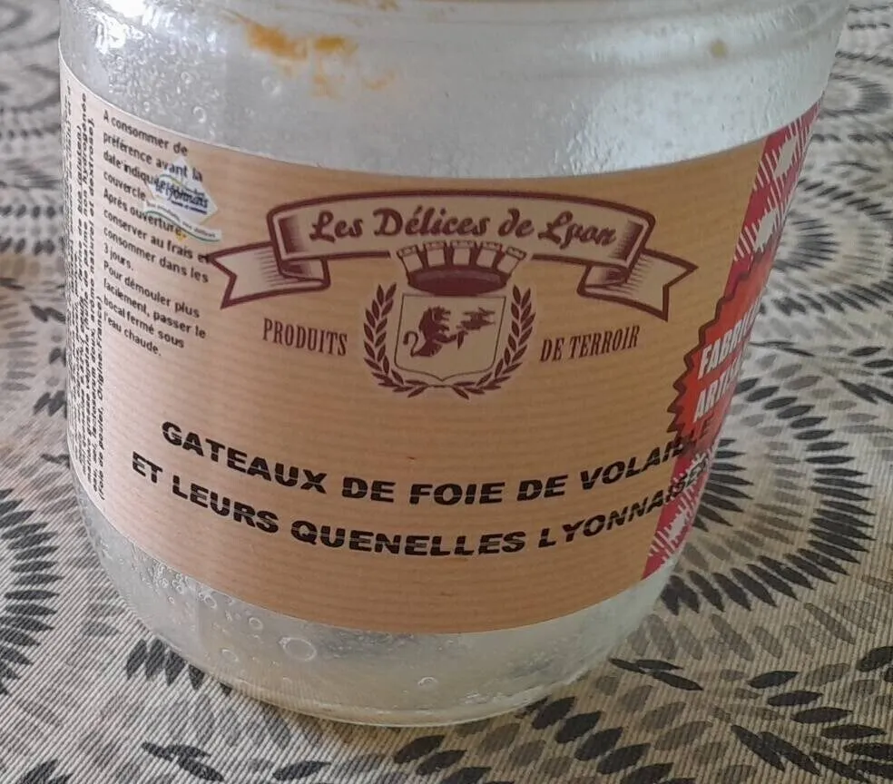 Gâteaux de foie de volaille et leurs quenelles lyonnaises