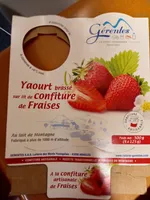 Yaourt brassé sur lit de confiture de fraises