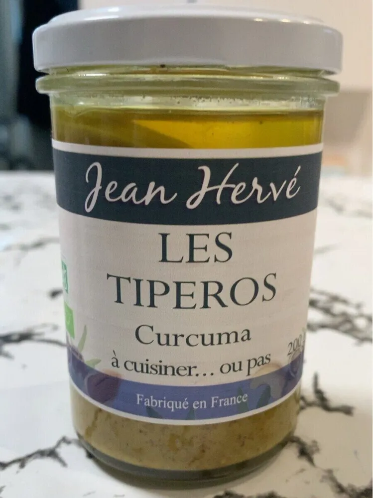 Les Tiperos Curcuma