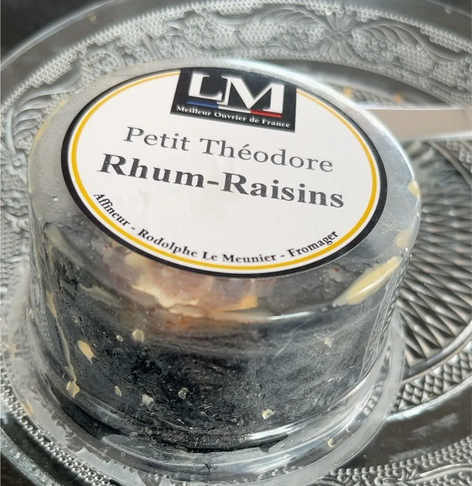 petit Théodore rhum raisins
