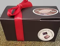 Ballotin bonbons de chocolats pralinés noir lait
