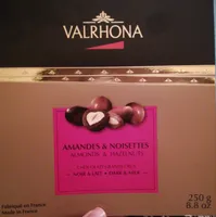 Amandes & Noisettes - Grands Crus Chocolat Noir Au Lait