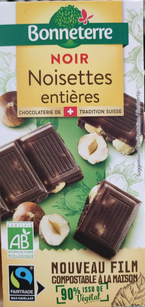 Chocolat noir noisettes entières