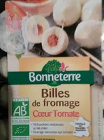 Billes de fromage coeur tomate