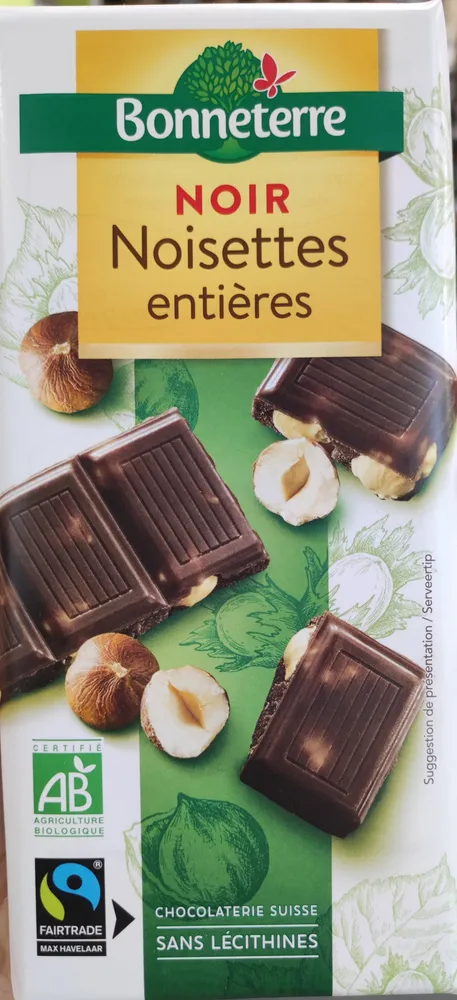 Chocolat noir aux noisettes entières