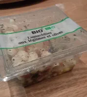 Salade lumachines aux légumes et olives