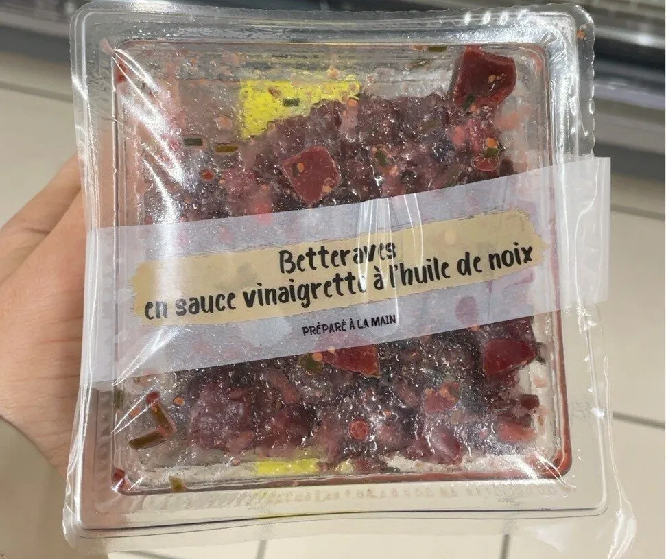 Betteraves en sauce vinaigrette à l’huile de noix