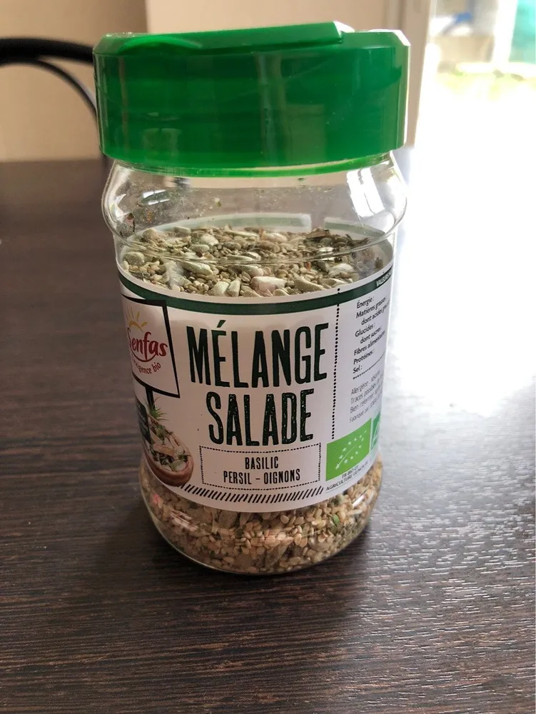 Mélange salade basilic persil oignon