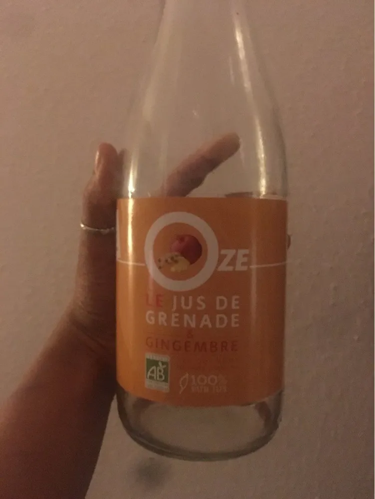 Le jus de grenade et gingembre