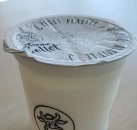 Yaourt sur lit de crème de citron