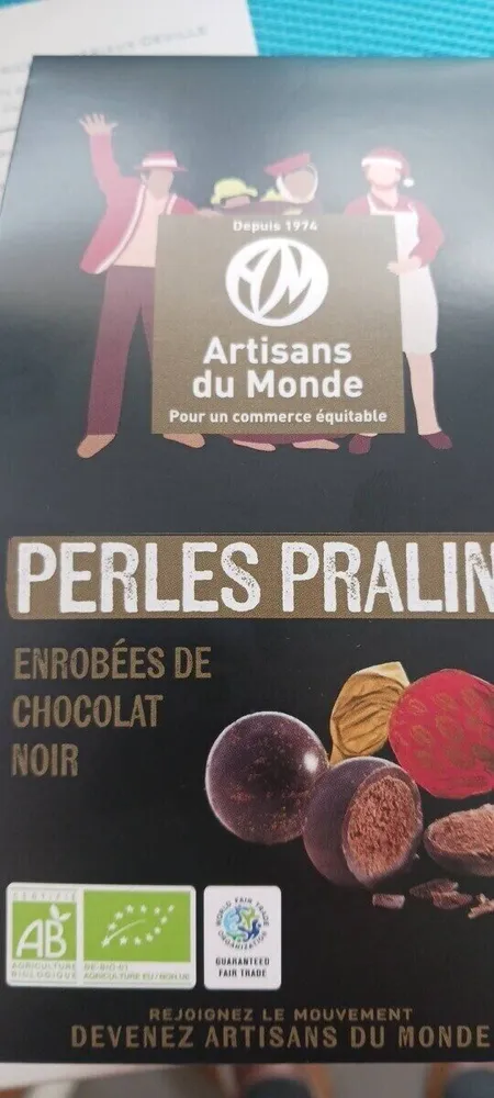 Perles pralinés enrobés de chocolat noir