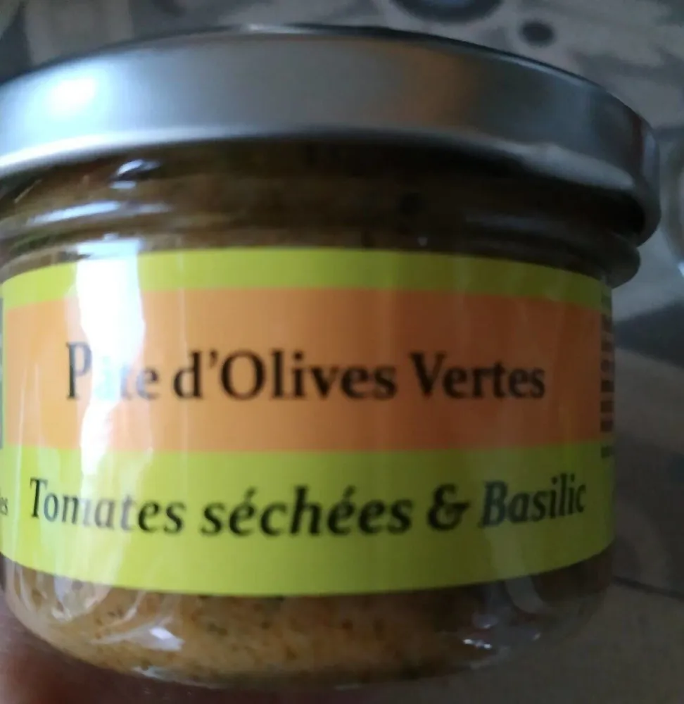 Pâte d'olives vertes tomates séchées et basilic