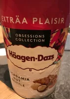 Macadamia nut brittle