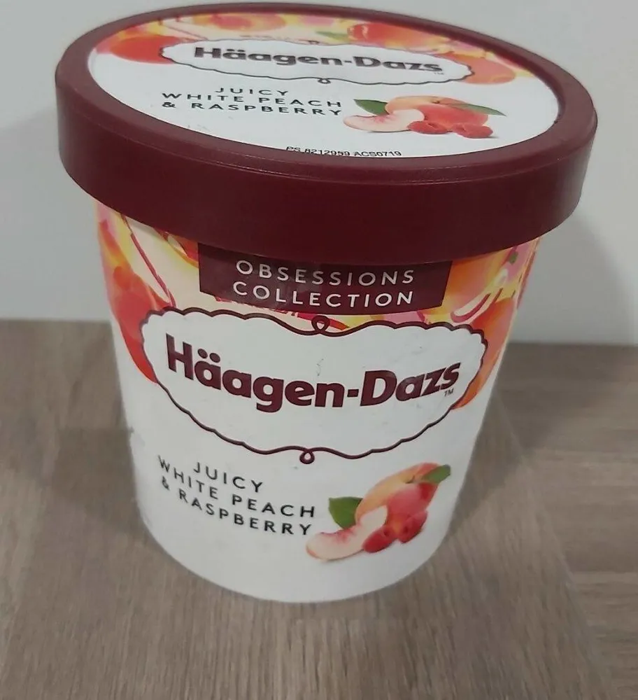 Juicy white peach and raspberry ice cream