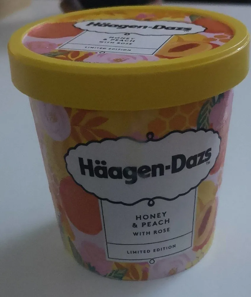 Honey and peach with rose