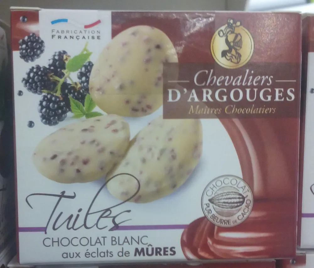 Tuiles Chocolat Blanc aux Éclats de Mûres