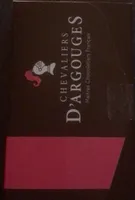 Assortiment de bonbons de chocolats enrobés de chocolat noir