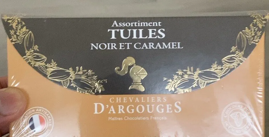 Assortiment tuiles noir et caramel