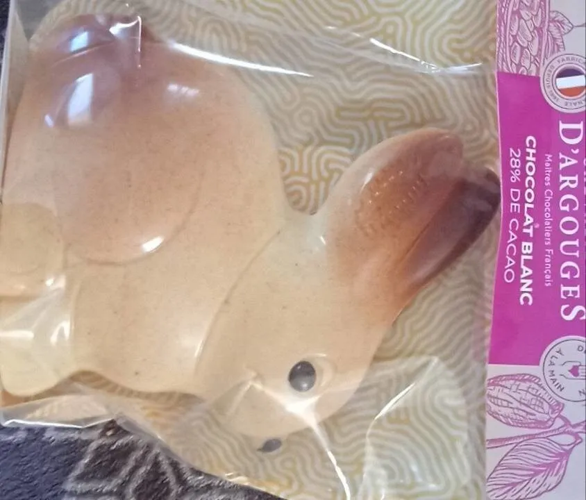 Lapin en chocolat blanc