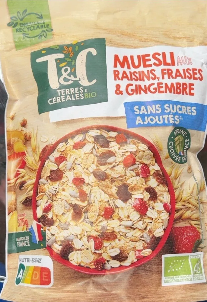 T&C MUESLI AUX RAISINS,FRAISES & GINGEMBRE