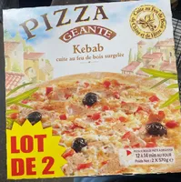 Pizza géante Kebab cuite au feu de bois