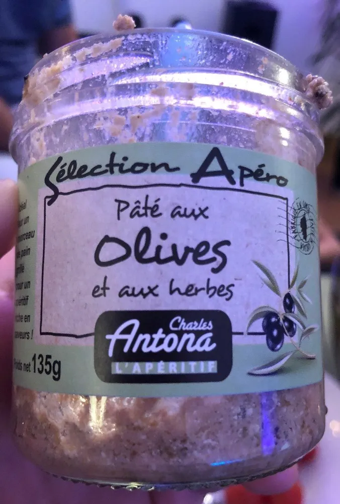 Pate aux olives et aux herbes