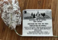 Saucisson pur porc aux noix fabrication artisanale