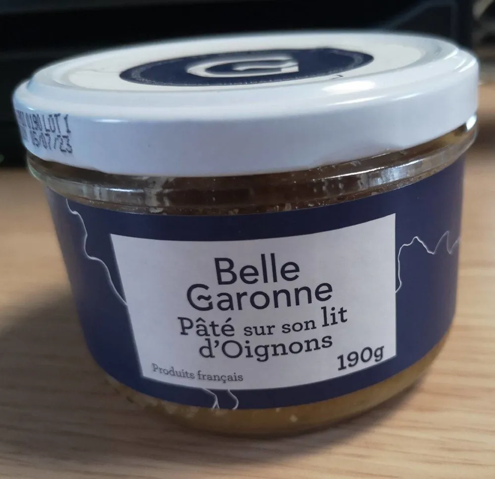 Pâté sur son lit d'Oignons