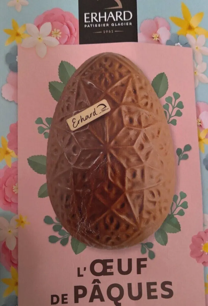 L'oeuf de pâque craquant