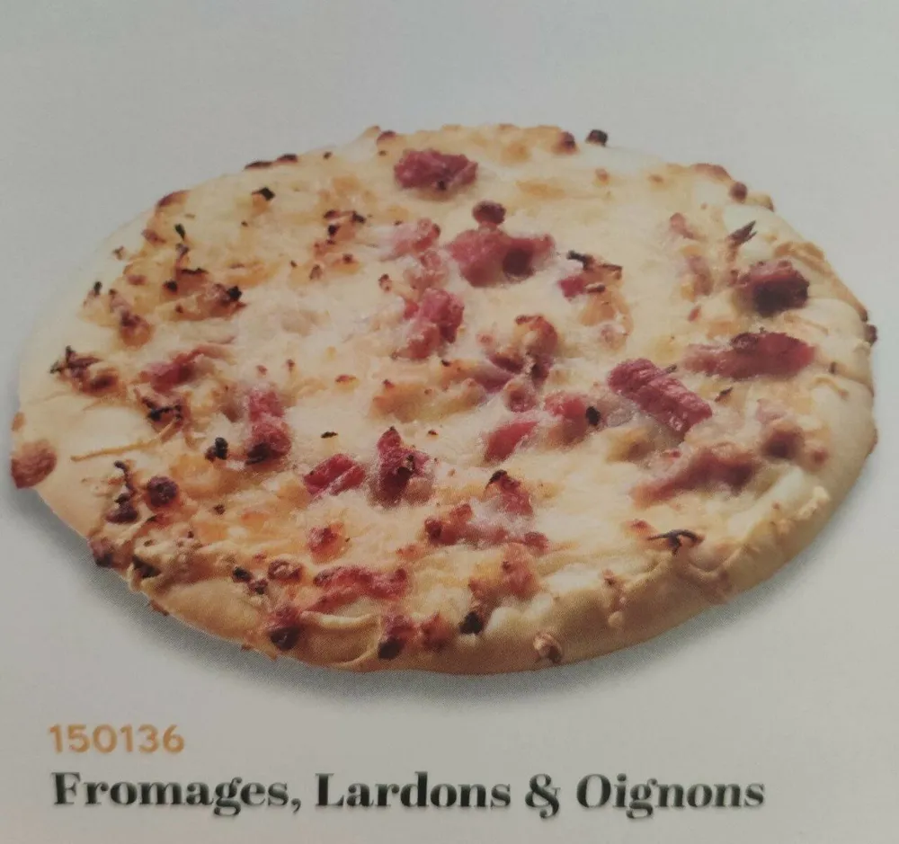 Pizza fromages lardons oignons