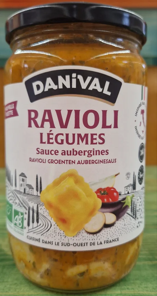 Ravioli legumes sauce aubergines et herbes