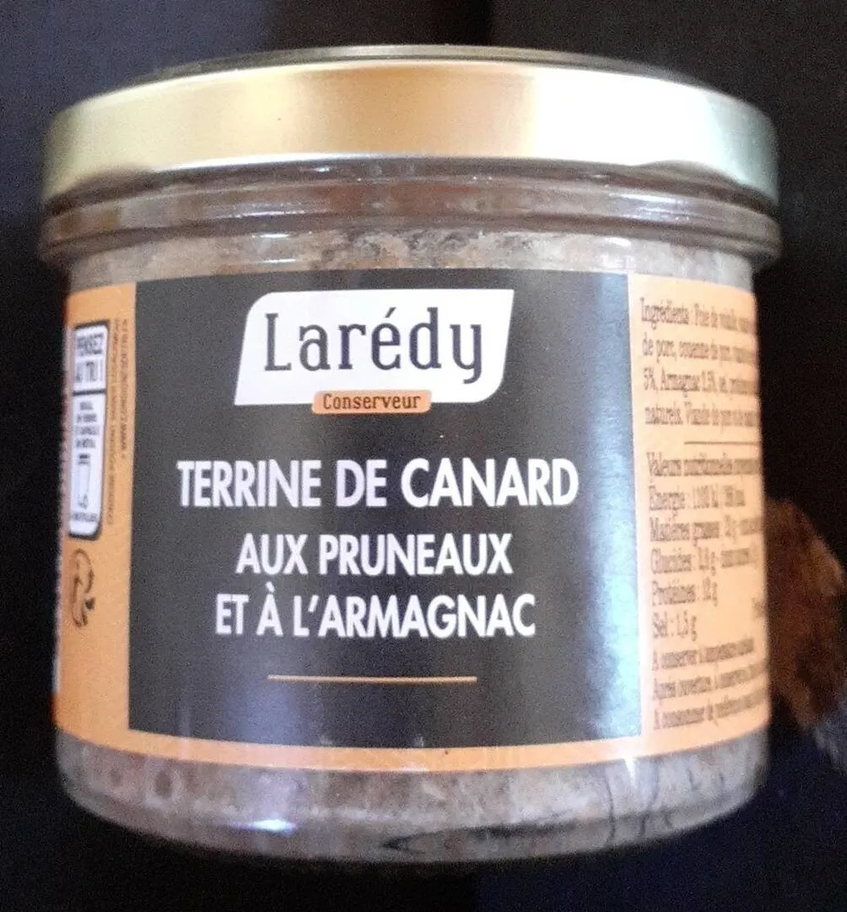 Terrine de canard aux pruneaux et à l'armagnac