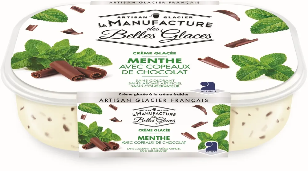 Crème glacée à la menthe avec copeaux de chocolat