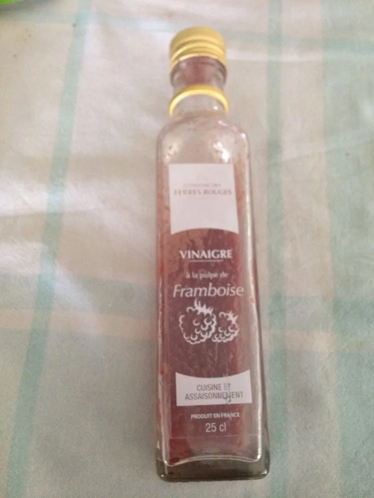 Vinaigre à pulpe de framboises