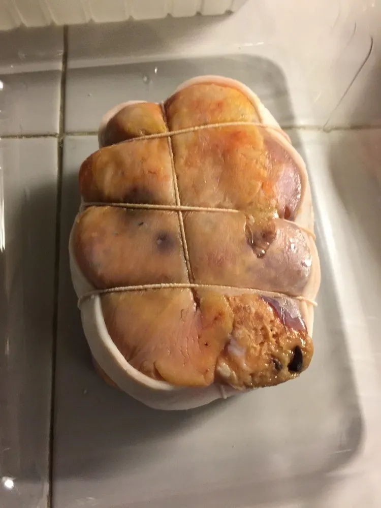 Douce France Petit rôti de pintade farce aux morilles & Armagnac la barquette de 550 g