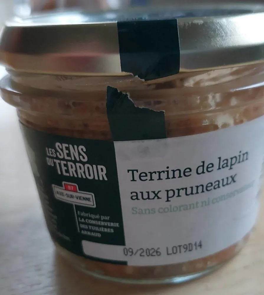 Terrine de lapin aux pruneaux