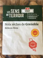 Noix sèches de grenoble