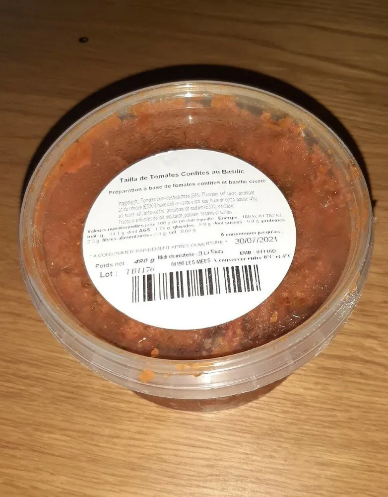 Tailla de tomates confites au basilic
