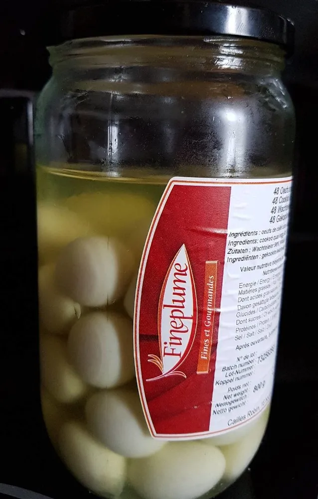 48 oeufs de caille cuits et écalés