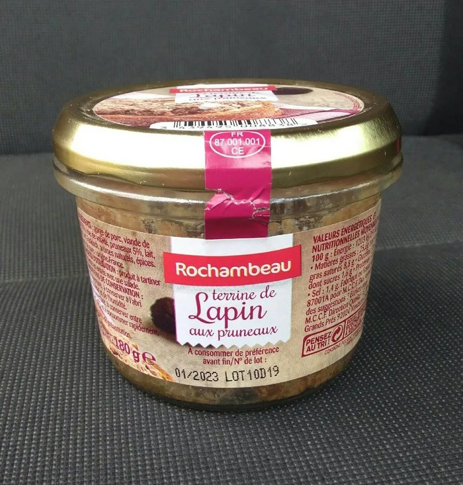 Terrine de lapin aux pruneaux