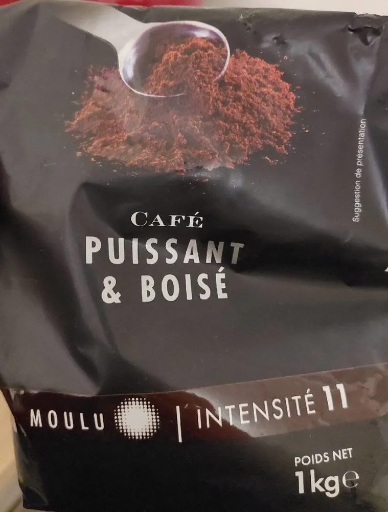 Café puissant et boisé