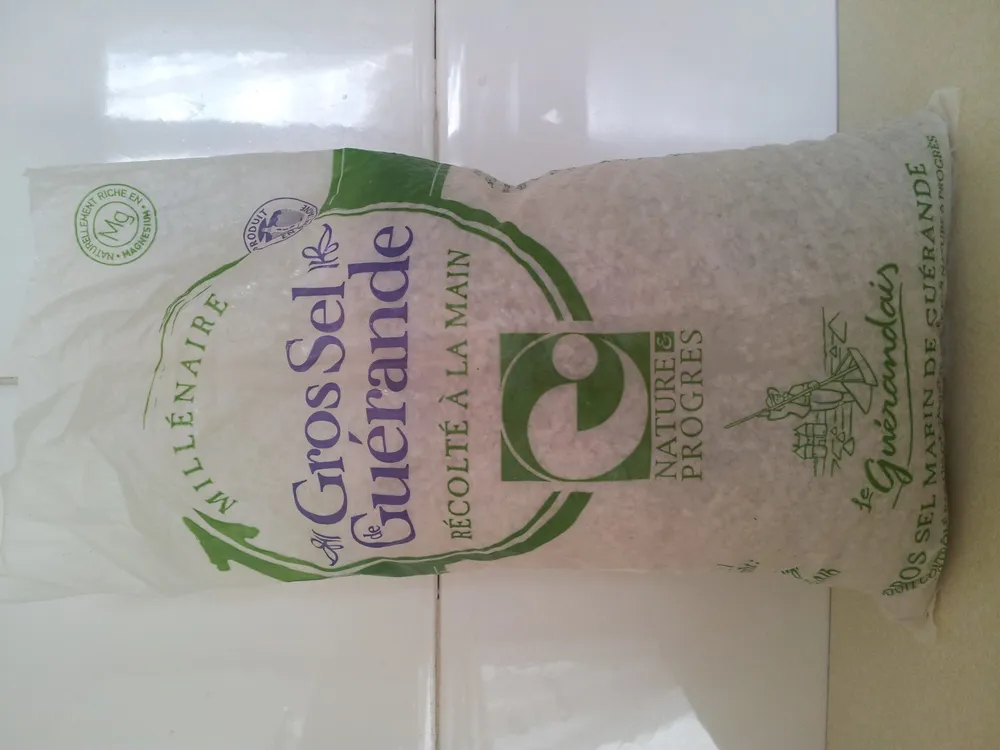 Gros sel de Guérande récolté à la main
