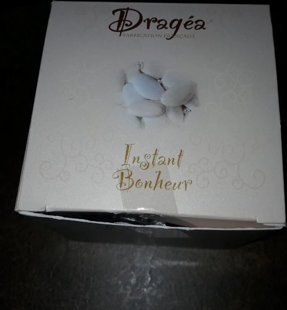 Dragées chocolat vernis rose fuchia